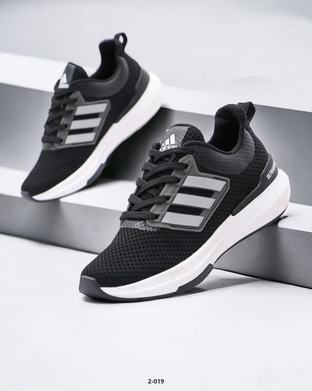 Ultra Boost Negro